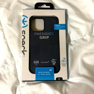 Speck Phone Case - 6.1” Pro (2021)